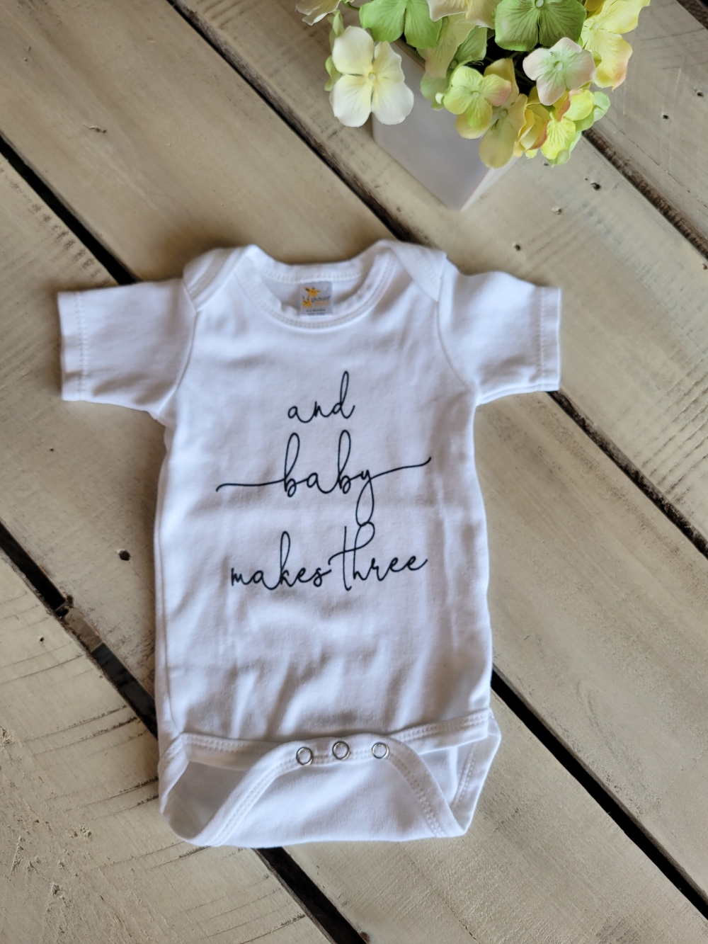 Laughing Giraffe White "and baby makes three" One-Piece Bodysuit Sz 0-3 Months